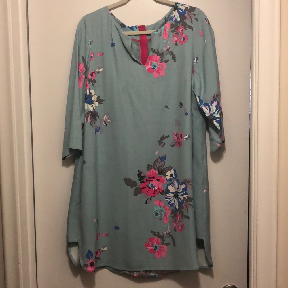 Beautiful Floral Joules dress with pockets